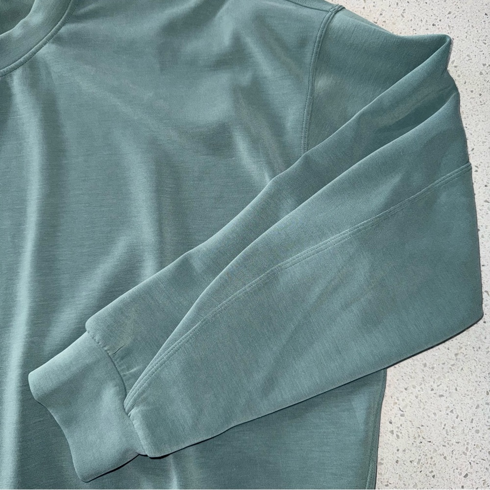 Lululemon Perfectly Oversized Cropped Crew *Softstream - Picture 4 of 11
